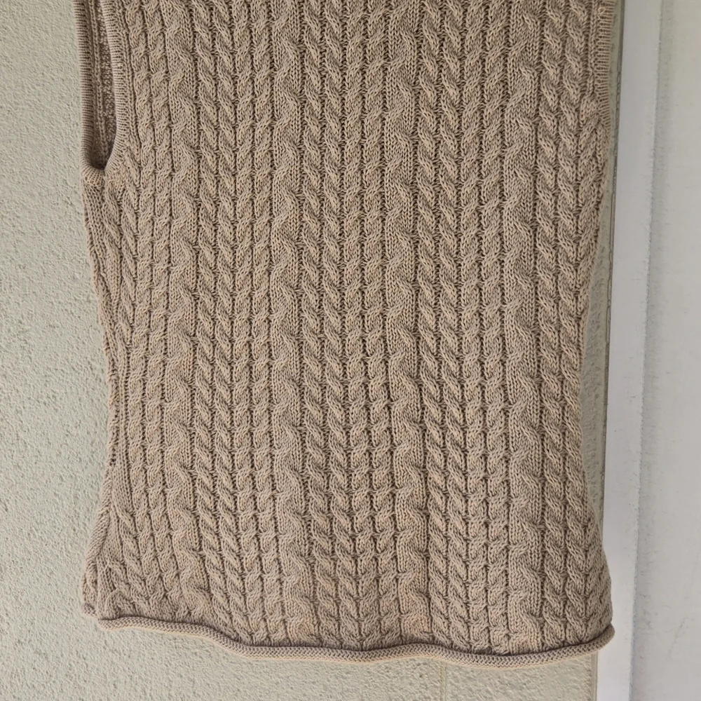 House Of Harlow 1960 Mocha Creme Crochet Vest - Picture 4 of 8